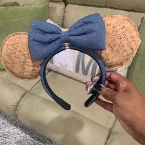 Pin Trading Minnie Ears